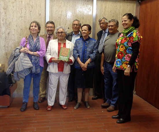 Fotografía de los autores y comentaristas del libro Comida Mexicana: Riqueza biológica, contextos y evolución histórica.